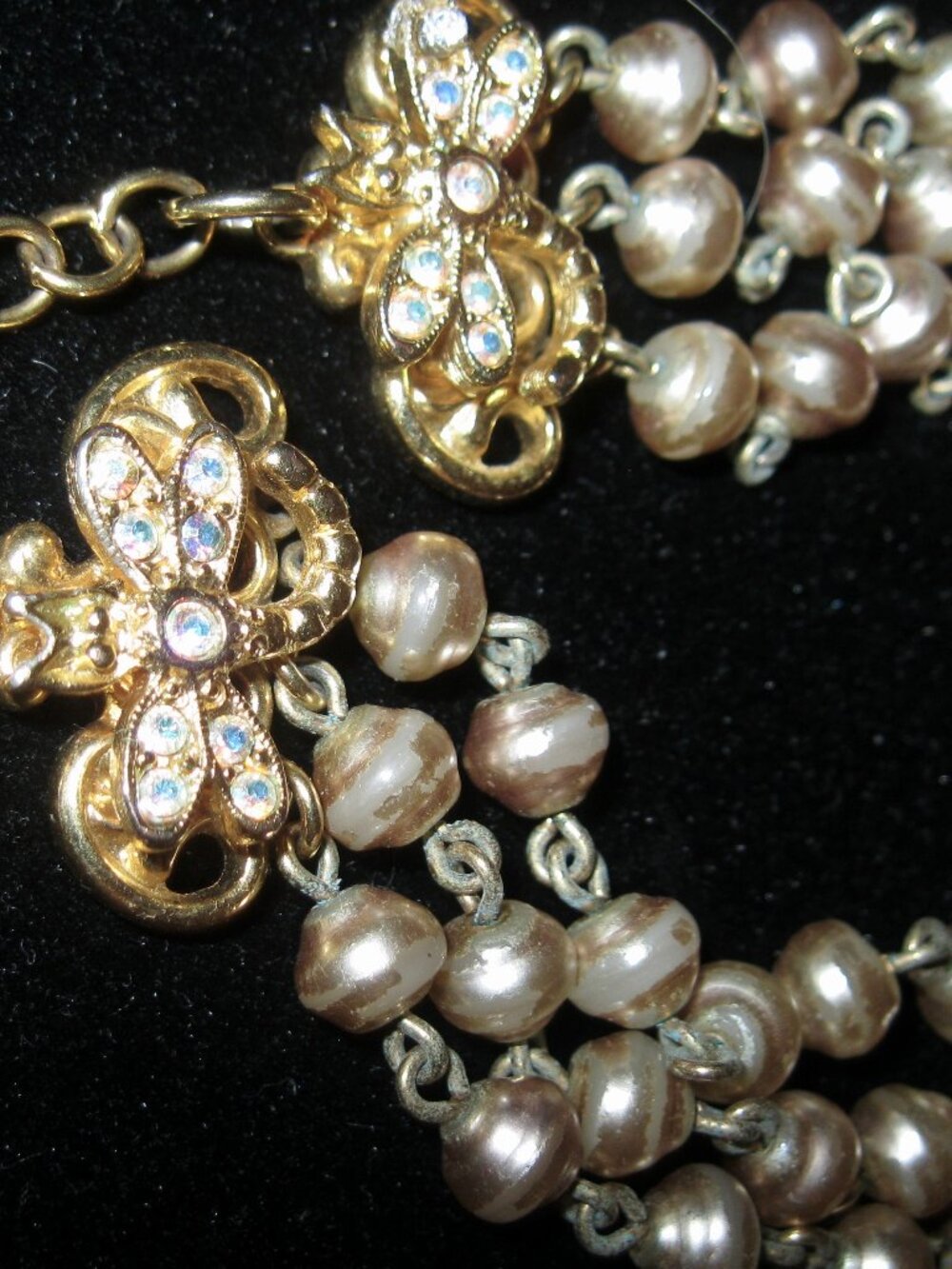 KIRKS FOLLY SIGNED/RARE/VINTAGE BRACELET WITH DRAGONFLIES/FAUX PEARLS-1980'S